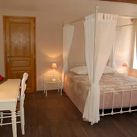 La Chaiserie Bed & Breakfast La Croix-Saint-Leufroy